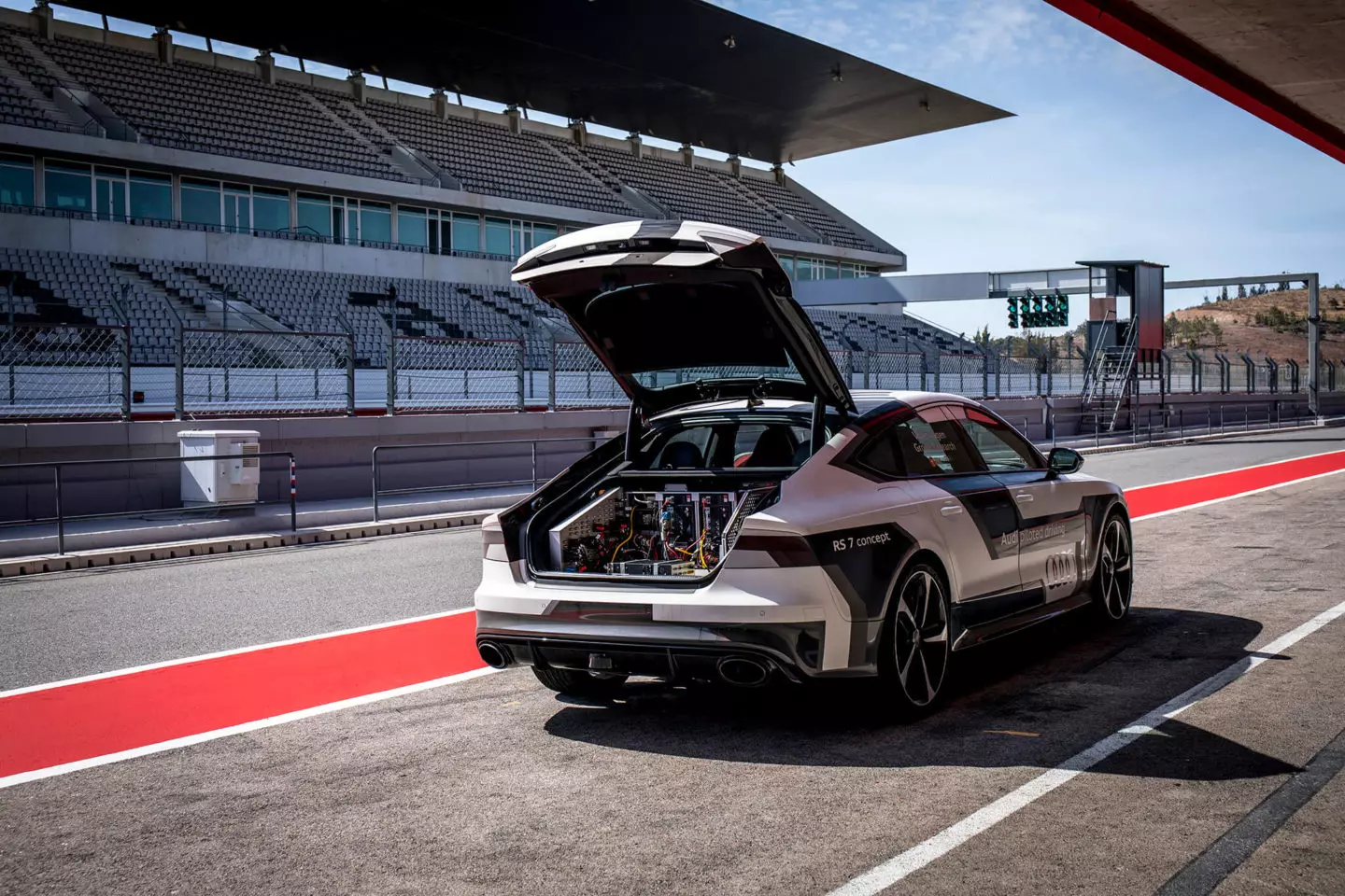 Coche robot Audi RS 7