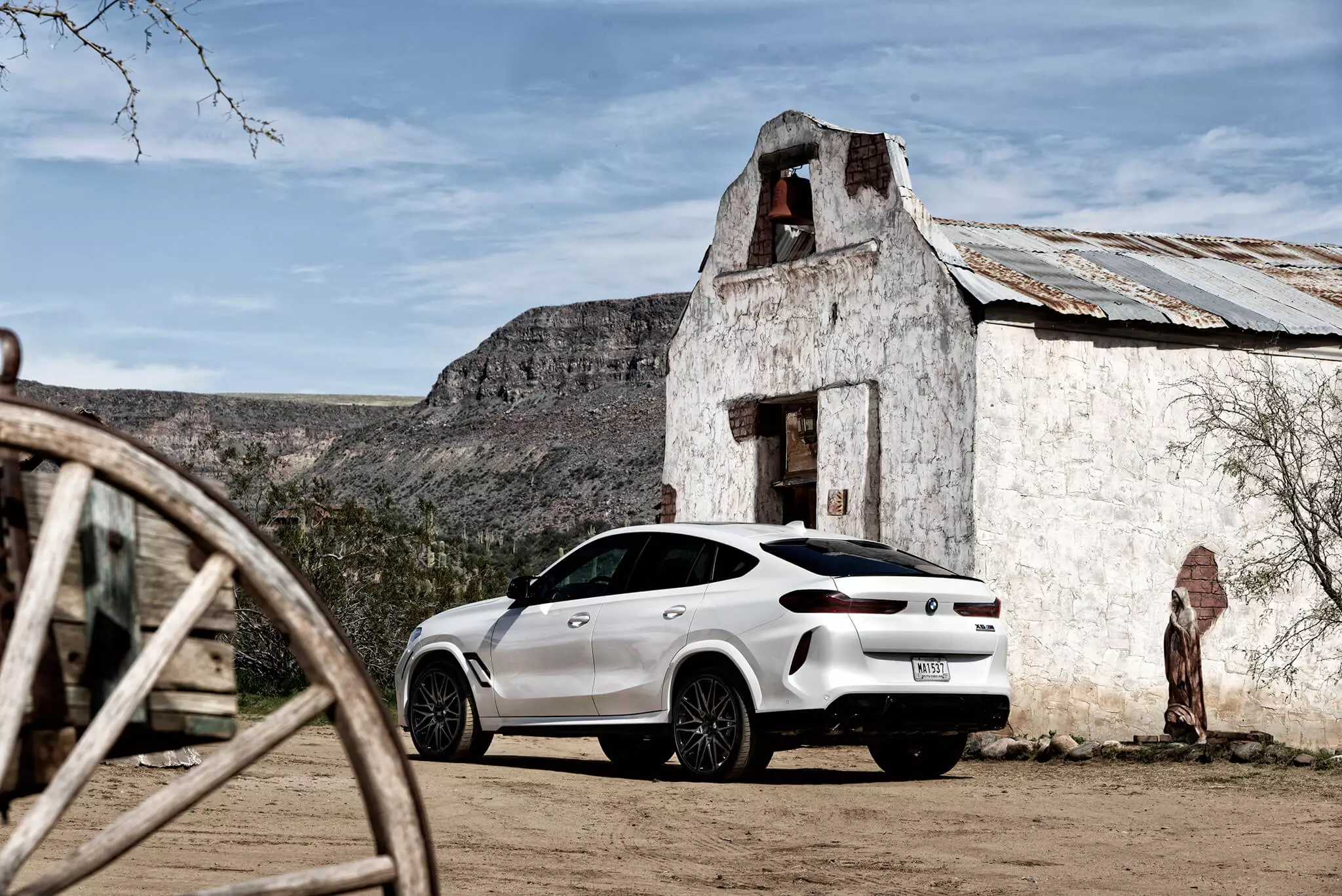 مسابقه BMW X6 M