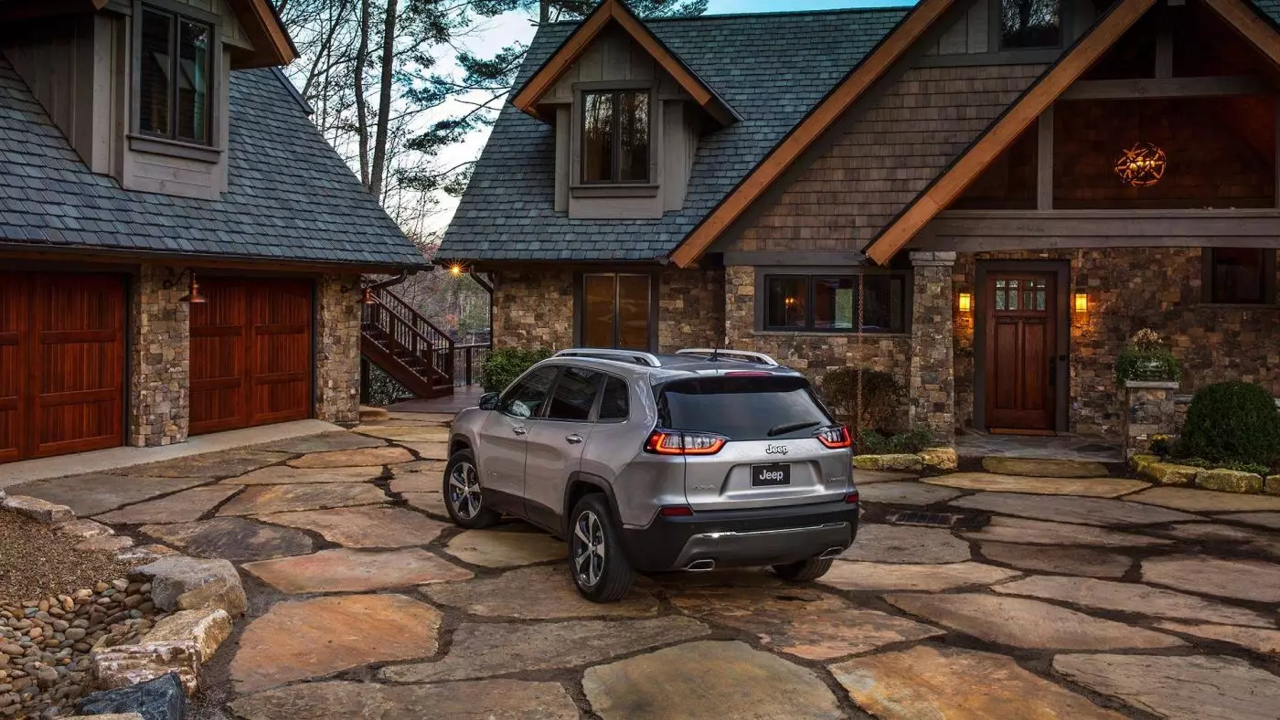 Jeep Cherokee endurstíll 2017