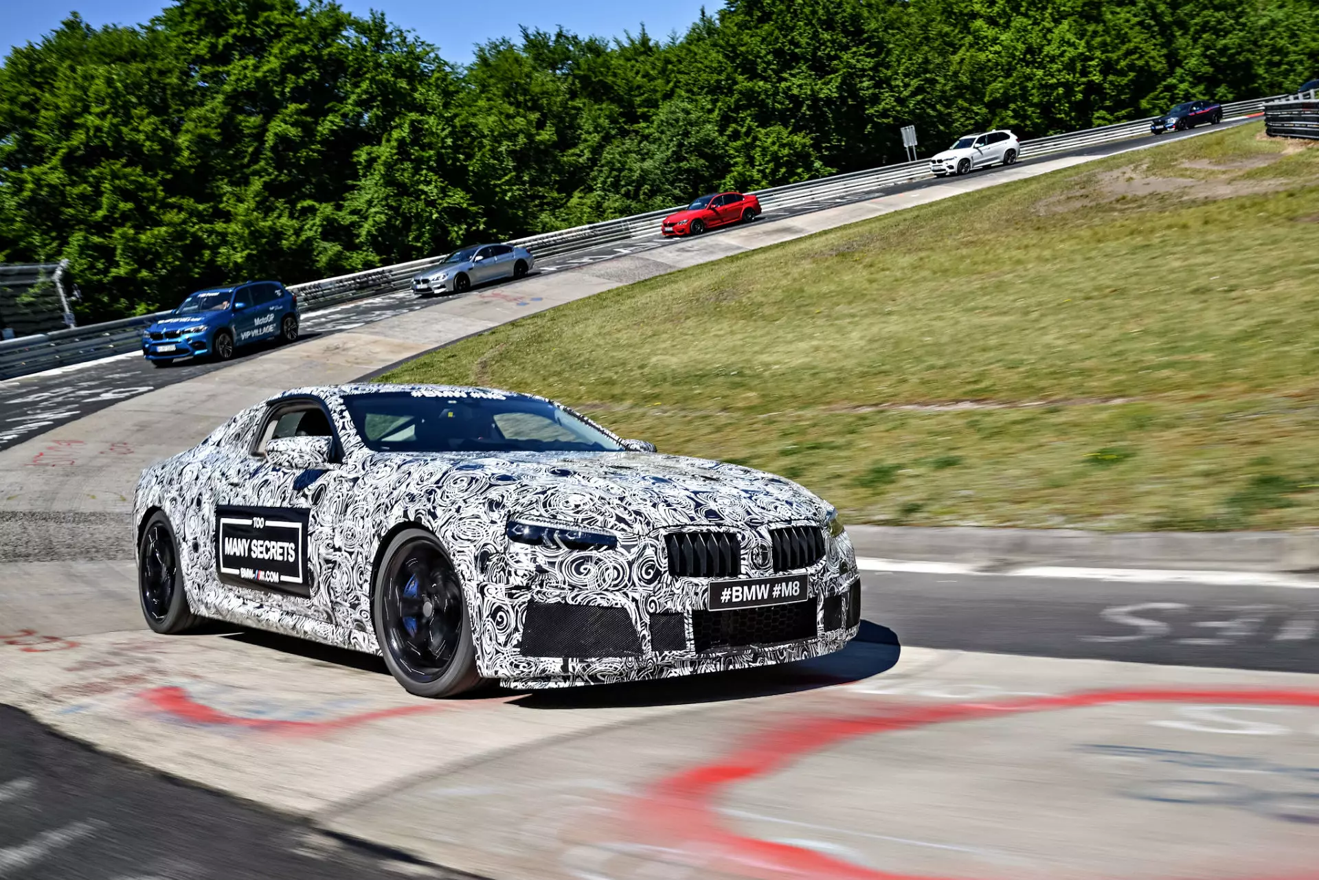 2017 BMW M8 ટીઝર