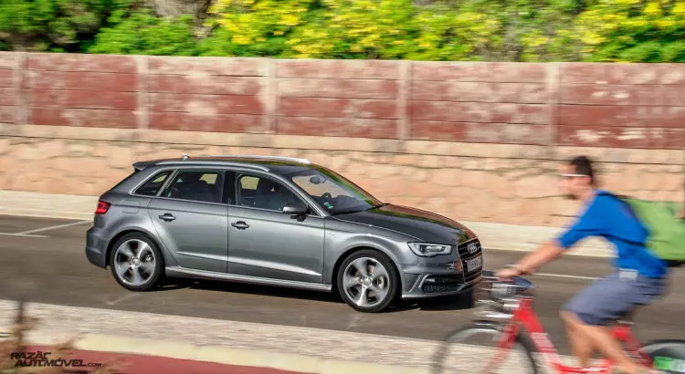 אאודי-A3-2.0-TDI-184-4