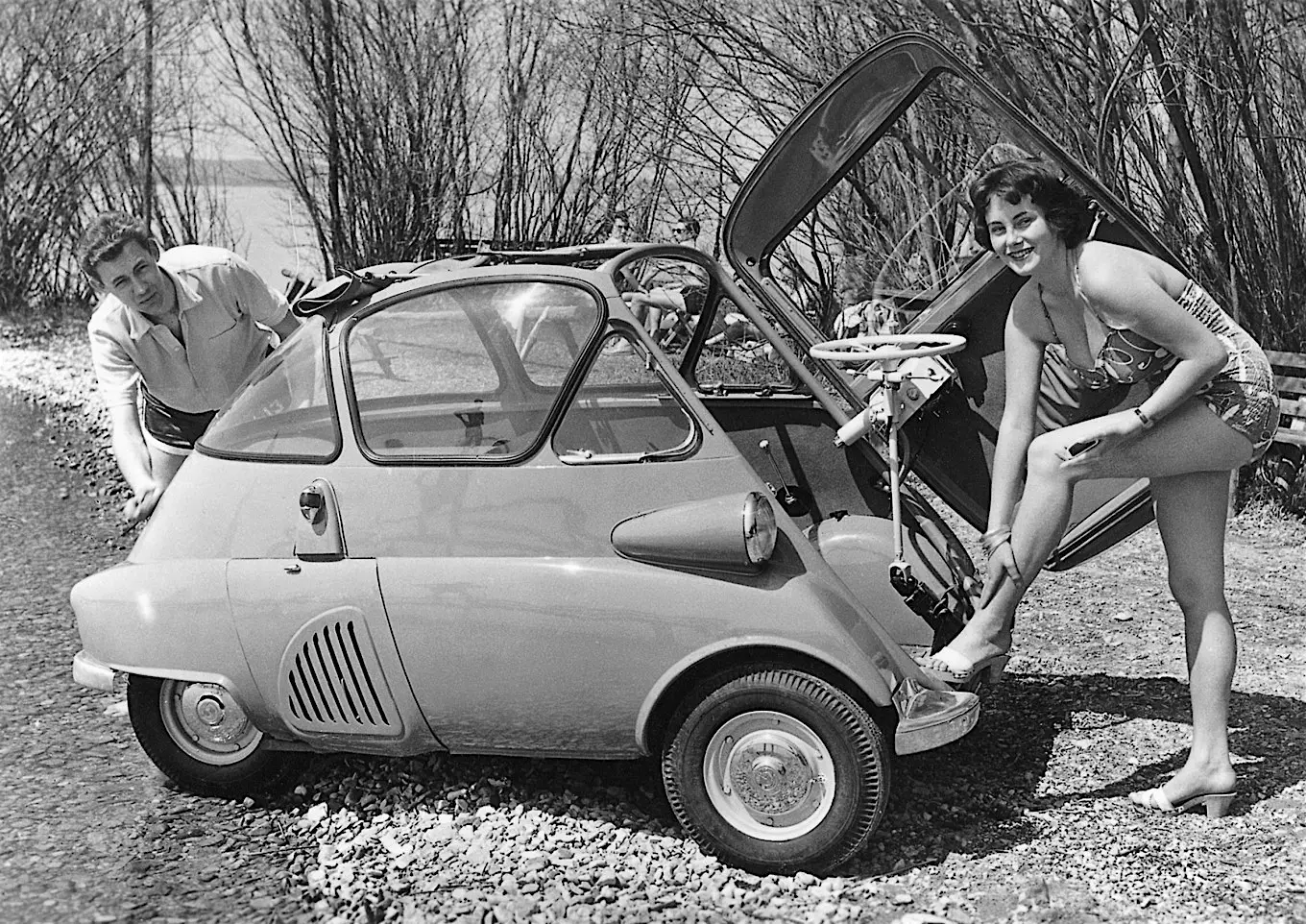 بي ام دبليو isetta