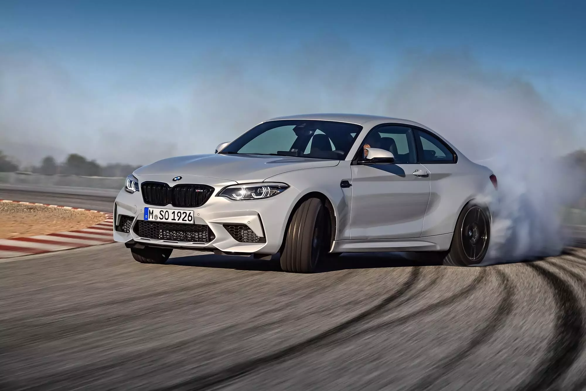 BMW M2 קאַמפּאַטישאַן