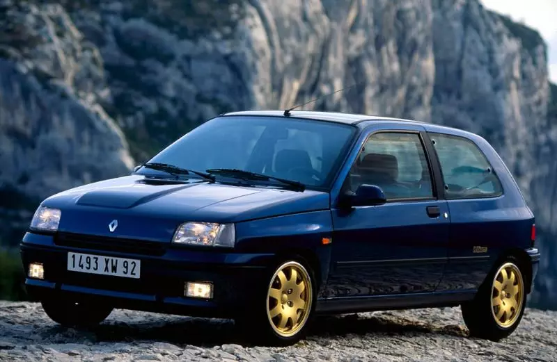 ក្រុមហ៊ុន renault clio Williams